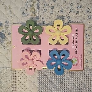 SUNDAY STATE HAIR CLIPS